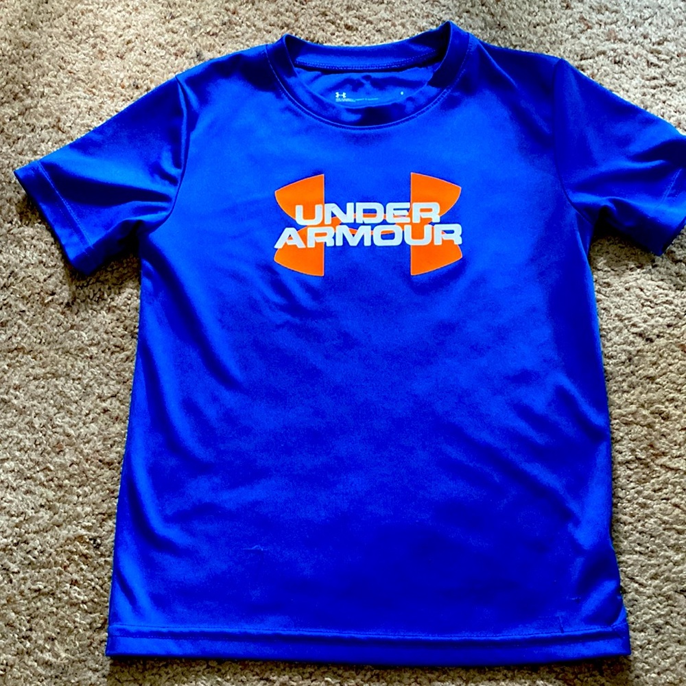 Boys Under Armour tshirt